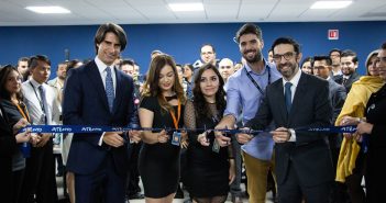 Atento inaugura sites, Centro Histórico y Azafrán