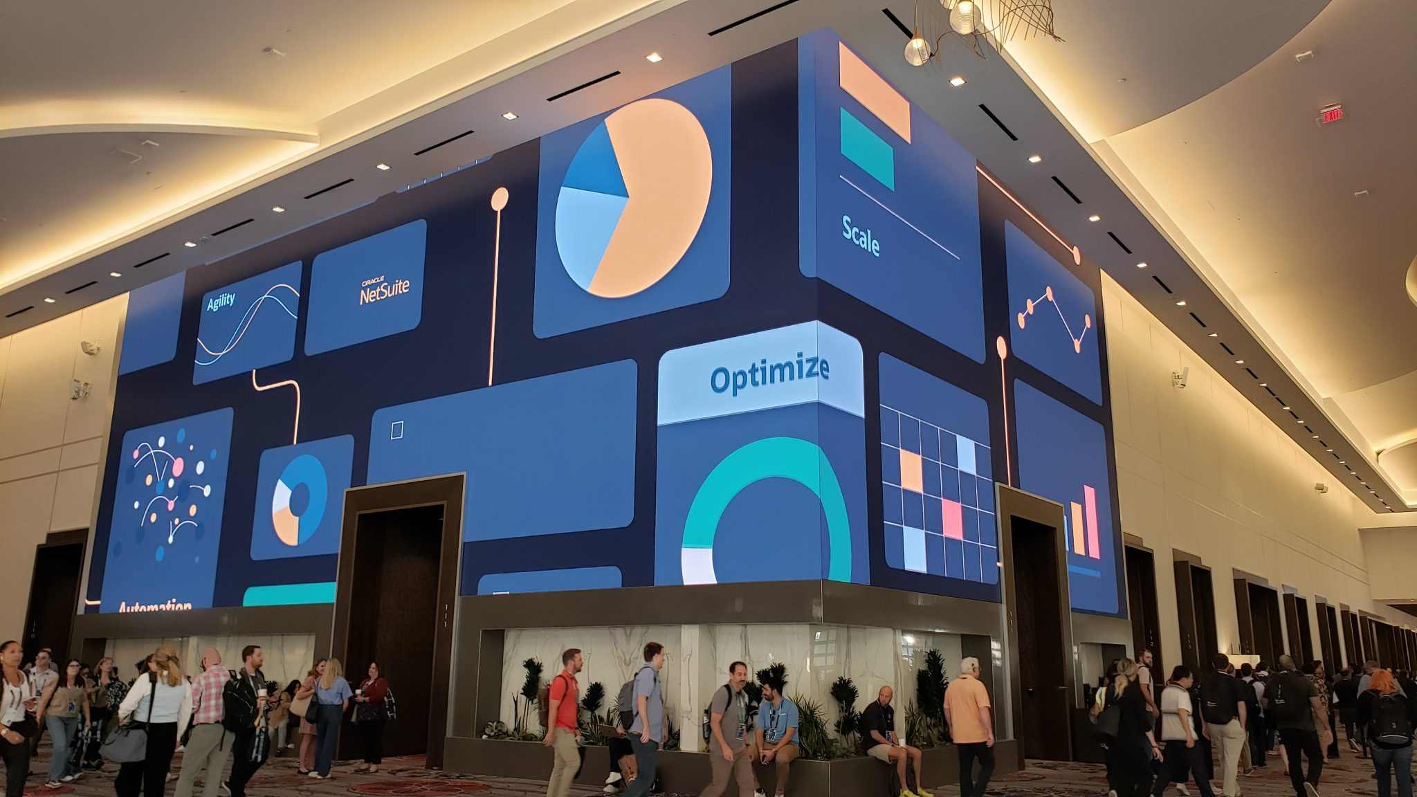 En SuiteWorld 2023, Oracle NetSuite celebró 25 años empoderando a sus